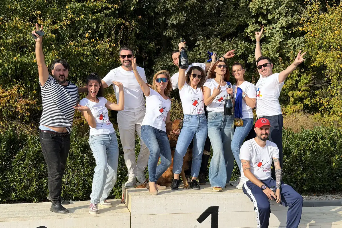 Echipă la un team building Dynamic HR